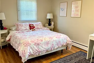 17 Melbourne Dr, Narragansett, RI 02882 - Photo 14