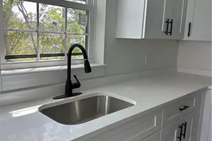 531 Smith St, Providence, RI 02908 - Photo 1