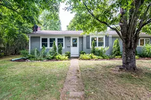 19 Waldron Ave, North Kingstown, RI 02852 - Photo 2