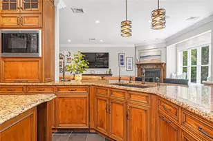 45 Briarbrooke Ln, Cranston, RI 02921 - Photo 10