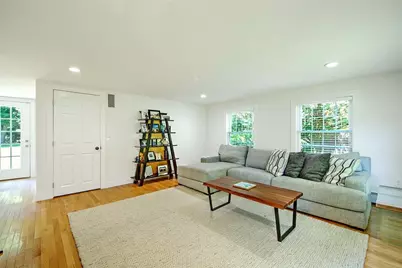 29 Melrose Avenue, Barrington, RI 02806 - Photo 6