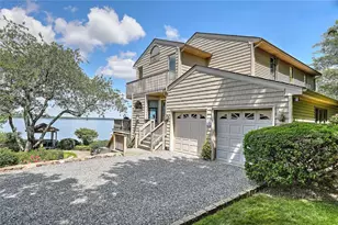 129 Seaside Dr, Jamestown, RI 02835 - Photo 4