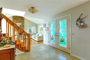 129 Seaside Dr, Jamestown, RI 02835 - Photo 14