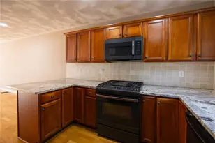 64 Red Brook Ln, West Warwick, RI 02893 - Photo 16