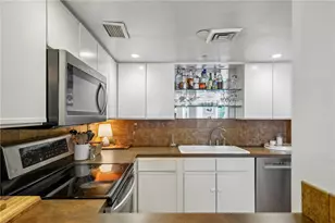 25 Water St, East Greenwich, RI 02818 - Photo 10