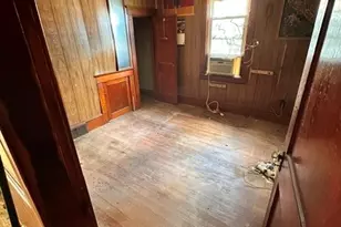 43 Plymouth Rd, Warwick, RI 02818 - Photo 4