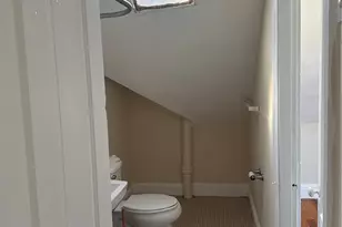 1018 Cranston St, Cranston, RI 02920 - Photo 8