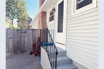 25 Thurston Avenue #B, Newport, RI 02840 - Photo 28