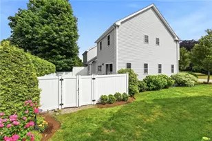 96 Seafare Ln, Portsmouth, RI 02871 - Photo 42