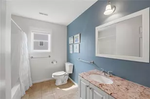 96 Seafare Ln, Portsmouth, RI 02871 - Photo 34