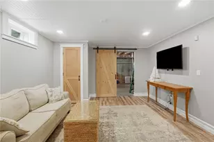 96 Seafare Ln, Portsmouth, RI 02871 - Photo 38