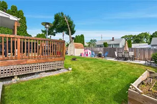 142 Mowry Ave, Cumberland, RI 02864 - Photo 28