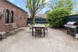 369 Thayer St, Providence, RI 02906 - Photo 4