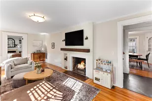 225 Greenwood Ave, Warwick, RI 02886 - Photo 8