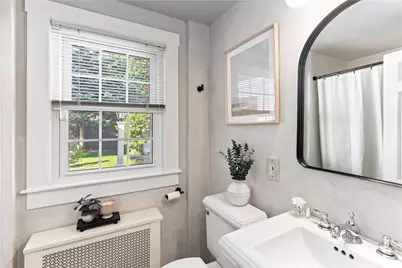 225 Greenwood Avenue, Warwick, RI 02886 - Photo 24