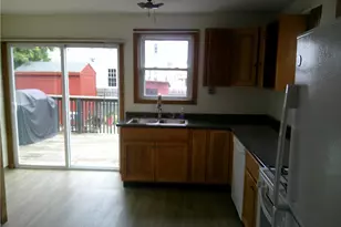 38 Littlefield St, Pawtucket, RI 02861 - Photo 6