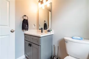 182 Theresa Marie Ave, Woonsocket, RI 02895 - Photo 16