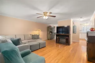 222 Killey Ave, Warwick, RI 02889 - Photo 2