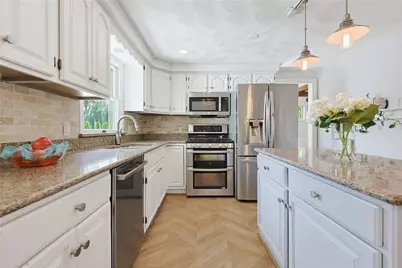 46 Netop Drive, Warwick, RI 02818 - Photo 12
