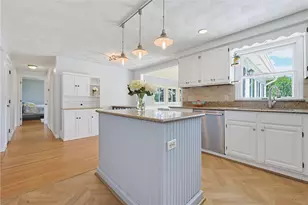 46 Netop Dr, Warwick, RI 02818 - Photo 14