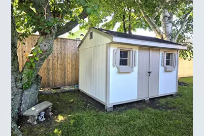 23 Butler Street, Newport, RI 02840 - Photo 18
