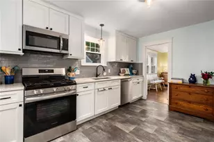 1467 Pawtucket Ave, East Providence, RI 02916 - Photo 12
