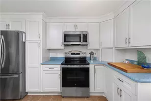141 Redwood Rd, Portsmouth, RI 02871 - Photo 8