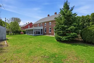 17 Victory St, Cumberland, RI 02864 - Photo 4