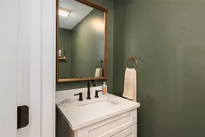 105 Hunting Hill Drive, Cumberland, RI 02864 - Photo 16