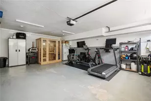 105 Hunting Hill Dr, Cumberland, RI 02864 - Photo 32