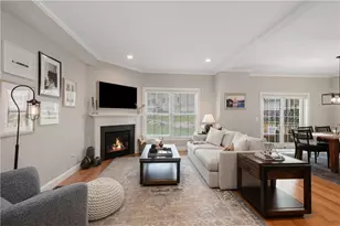 105 Hunting Hill Dr, Cumberland, RI 02864 - Photo 6