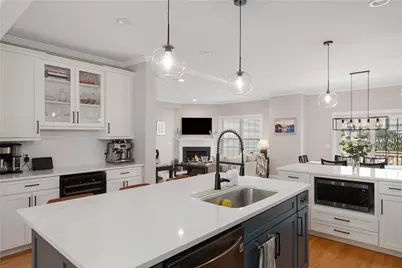 105 Hunting Hill Drive, Cumberland, RI 02864 - Photo 4