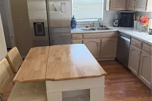 113 Woodside Ave, Pawtucket, RI 02861 - Photo 6