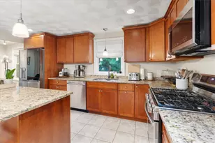 47 Smith Ave, Smithfield, RI 02828 - Photo 12