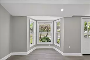 370 Pleasant St, Pawtucket, RI 02860 - Photo 8