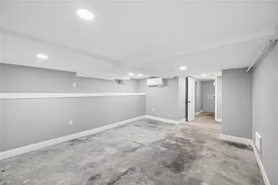 370 Pleasant Street, Pawtucket, RI 02860 - Photo 18