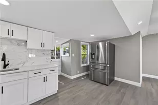 370 Pleasant St, Pawtucket, RI 02860 - Photo 4