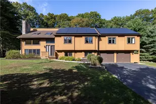 8 Robin Dr, North Kingstown, RI 02852 - Photo 48
