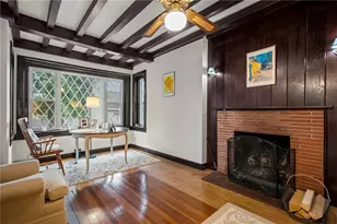 49 Arnold St, East Providence, RI 02915 - Photo 4