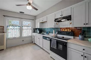 49 Arnold St, East Providence, RI 02915 - Photo 20
