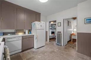 49 Arnold St, East Providence, RI 02915 - Photo 12
