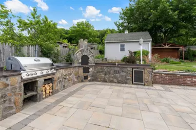 6 Varnum Avenue, Bristol, RI 02809 - Photo 28