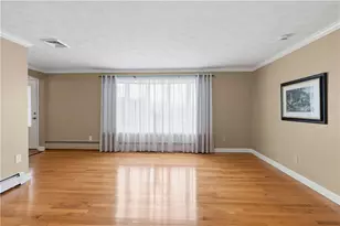 6 Varnum Ave, Bristol, RI 02809 - Photo 10
