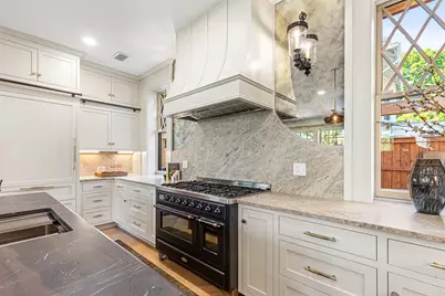 465 Lloyd Avenue, Providence, RI 02906 - Photo 14
