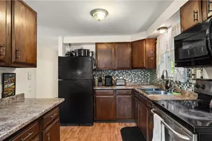 59 Liverpool St, Warwick, RI 02886 - Photo 6