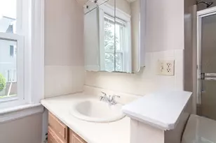 255 Farmington Ave, Cranston, RI 02920 - Photo 30
