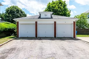 255 Farmington Ave, Cranston, RI 02920 - Photo 8