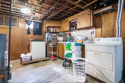 255 Farmington Avenue, Cranston, RI 02920 - Photo 34