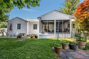 963 Hartford Ave, Johnston, RI 02919 - Photo 8