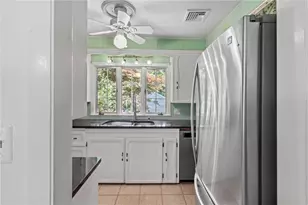 963 Hartford Ave, Johnston, RI 02919 - Photo 10